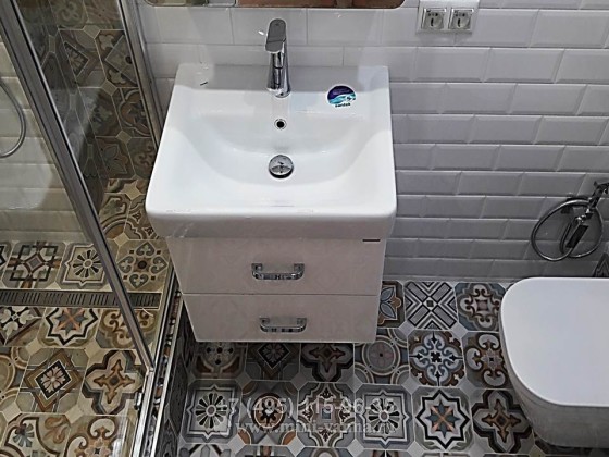 Ремонт в ванной с поддоном под душ фото